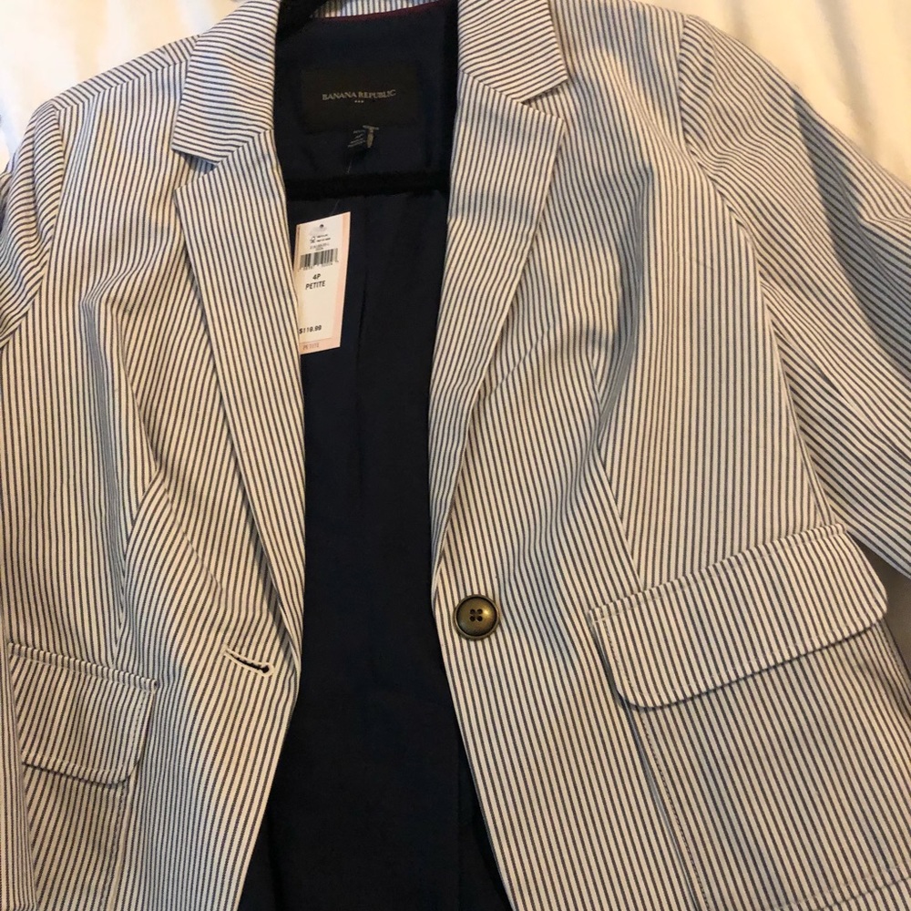Banana republic navy and white 3 quarter blazer
